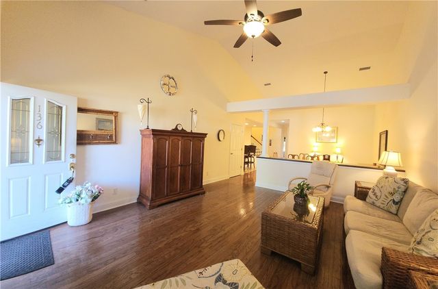 136 Peppertree Crossing 136, Brunswick, GA 31525