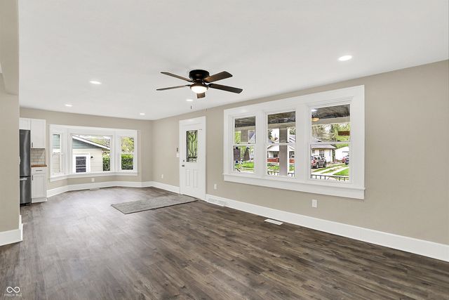 1214 Wallace Avenue, Indianapolis, IN 46201