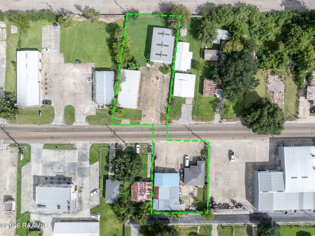 1611 S Hopkins Street, New Iberia, LA 70560