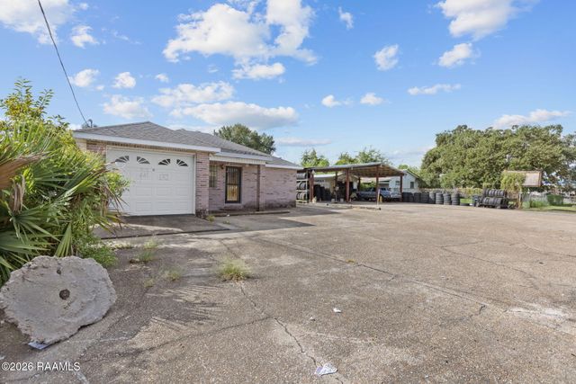1611 S Hopkins Street, New Iberia, LA 70560