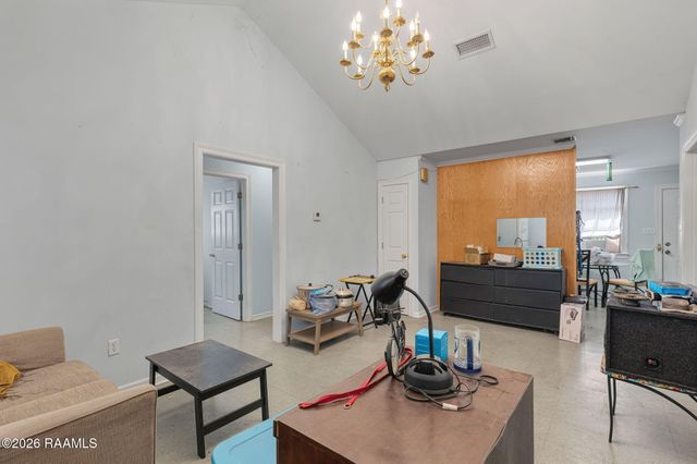 1611 S Hopkins Street, New Iberia, LA 70560