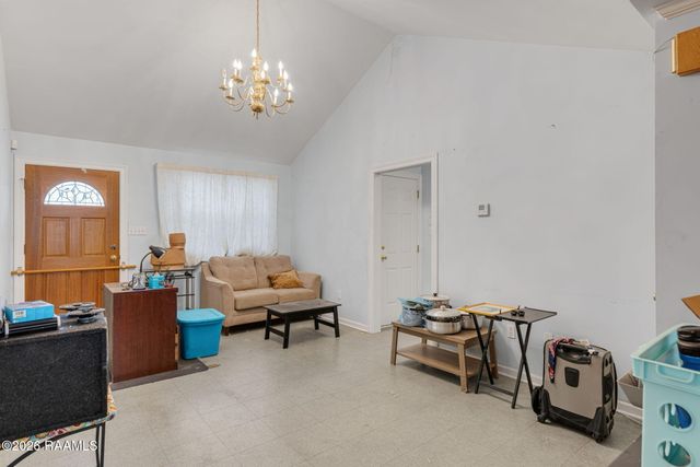 1611 S Hopkins Street, New Iberia, LA 70560