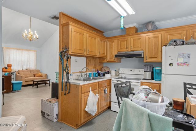 1611 S Hopkins Street, New Iberia, LA 70560