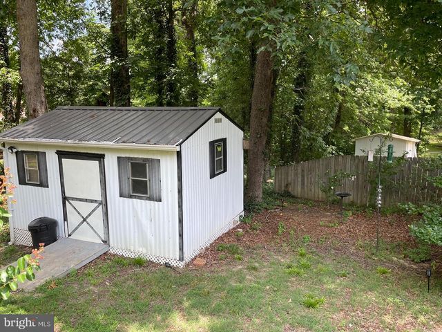 17047 ELM ST, Bowling Green, VA 22427