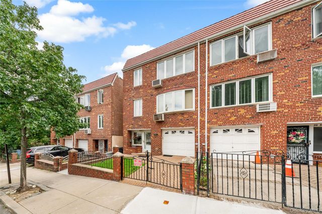 2031 36th Street, Astoria, NY 11105