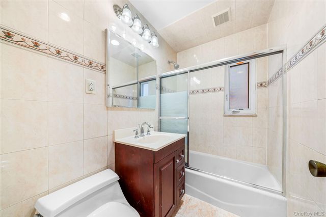 2031 36th Street, Astoria, NY 11105