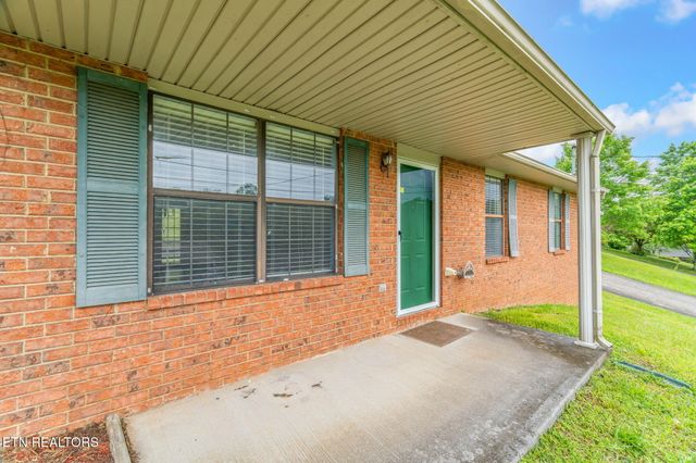 4926 Stewart Ridge Rd, Knoxville, TN 37938