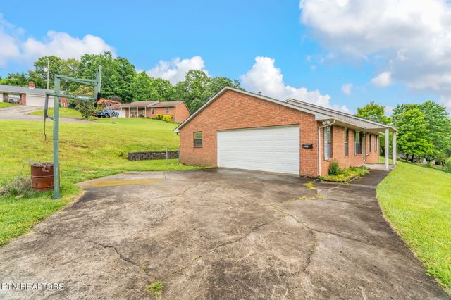 4926 Stewart Ridge Rd, Knoxville, TN 37938