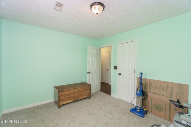 4926 Stewart Ridge Rd, Knoxville, TN 37938