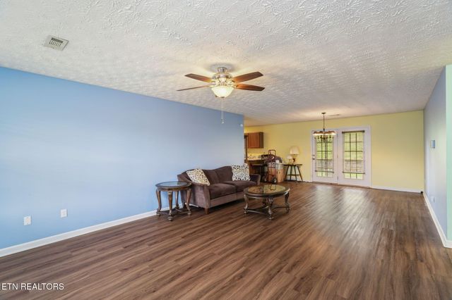 4926 Stewart Ridge Rd, Knoxville, TN 37938