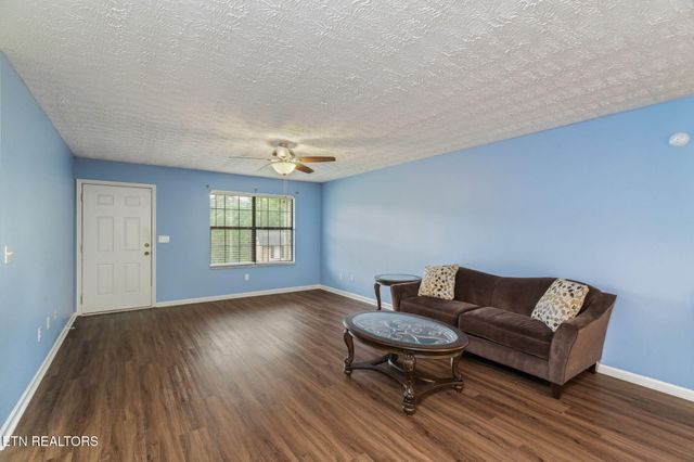 4926 Stewart Ridge Rd, Knoxville, TN 37938