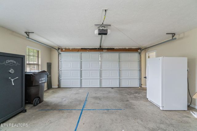 4926 Stewart Ridge Rd, Knoxville, TN 37938