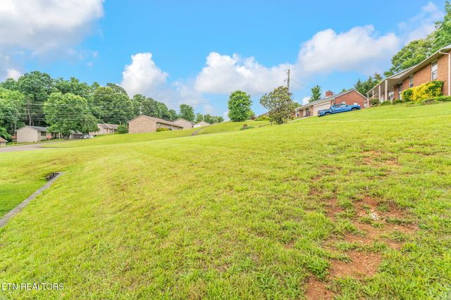4926 Stewart Ridge Rd, Knoxville, TN 37938