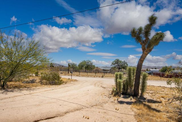 340 Cherokee Trail, Yucca Valley, CA 92284