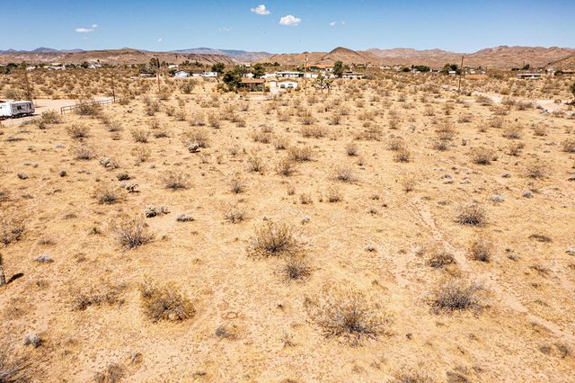 340 Cherokee Trail, Yucca Valley, CA 92284