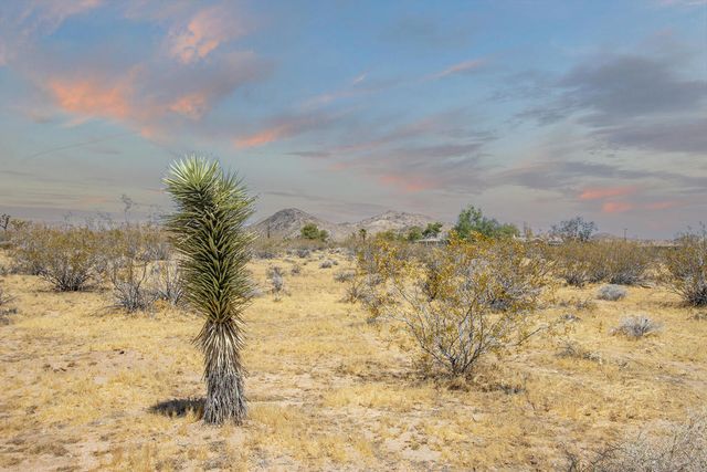 340 Cherokee Trail, Yucca Valley, CA 92284