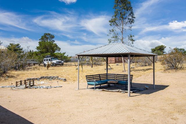 340 Cherokee Trail, Yucca Valley, CA 92284