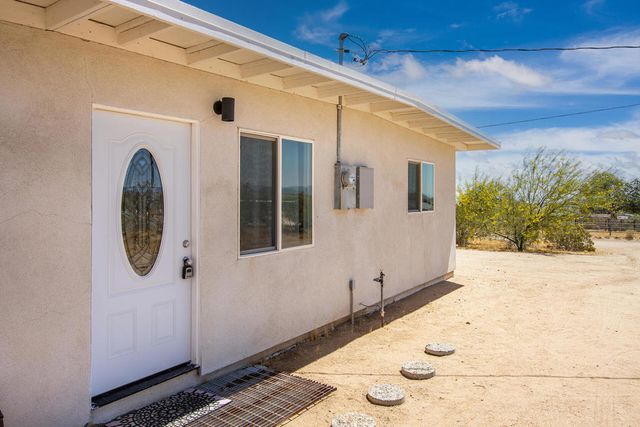 340 Cherokee Trail, Yucca Valley, CA 92284