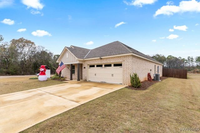 21 Pedric Drive, Wetumpka, AL 36093