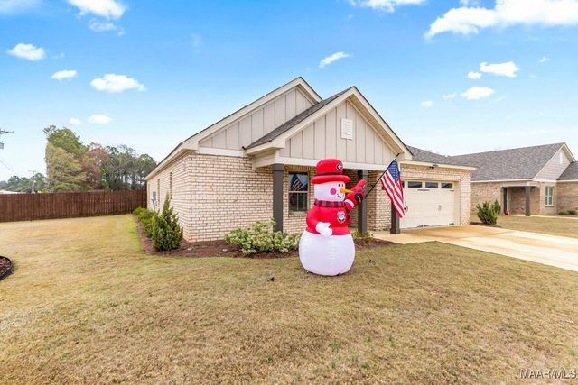 21 Pedric Drive, Wetumpka, AL 36093