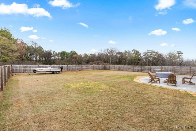 21 Pedric Drive, Wetumpka, AL 36093