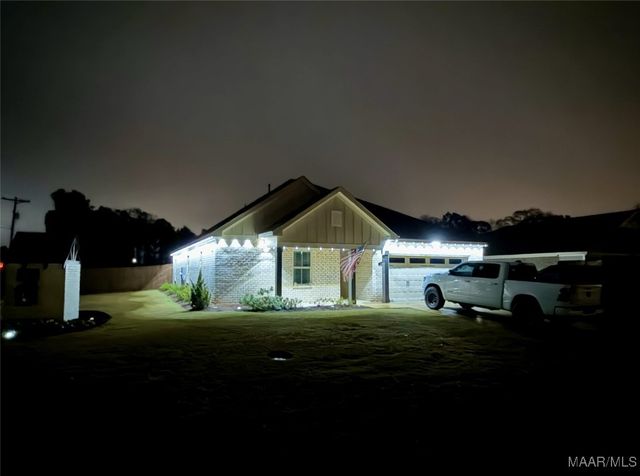 21 Pedric Drive, Wetumpka, AL 36093