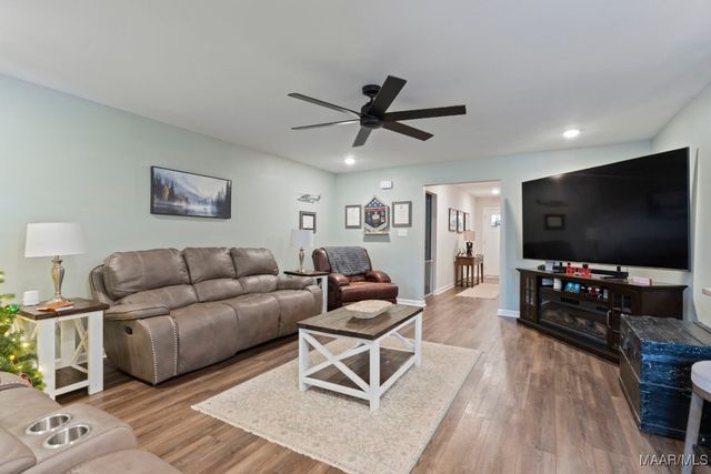 21 Pedric Drive, Wetumpka, AL 36093