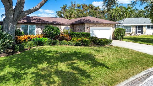 8607 50TH AVENUE W, Bradenton, FL 34210