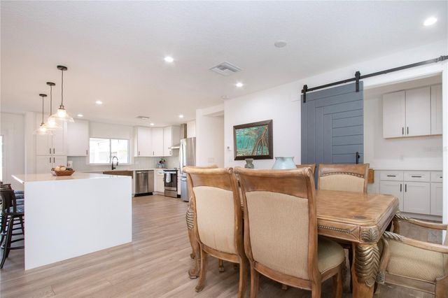 8607 50TH AVENUE W, Bradenton, FL 34210