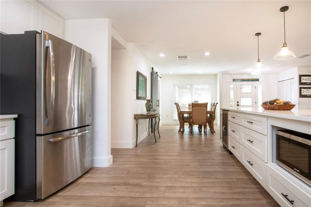 8607 50TH AVENUE W, Bradenton, FL 34210