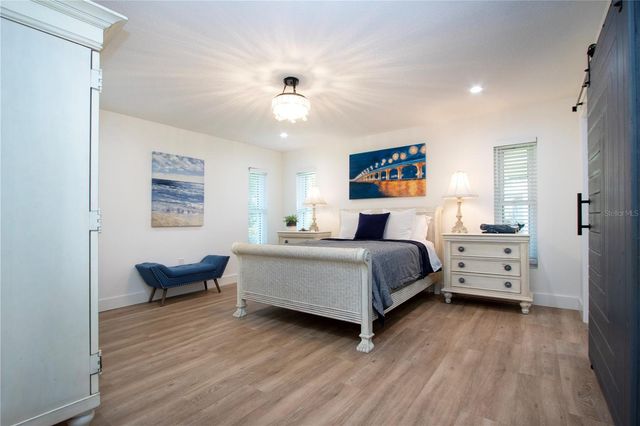 8607 50TH AVENUE W, Bradenton, FL 34210