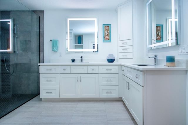 8607 50TH AVENUE W, Bradenton, FL 34210