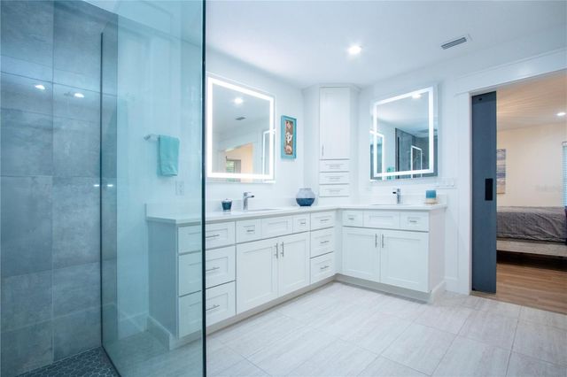 8607 50TH AVENUE W, Bradenton, FL 34210