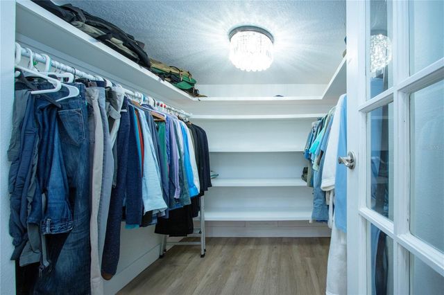 8607 50TH AVENUE W, Bradenton, FL 34210