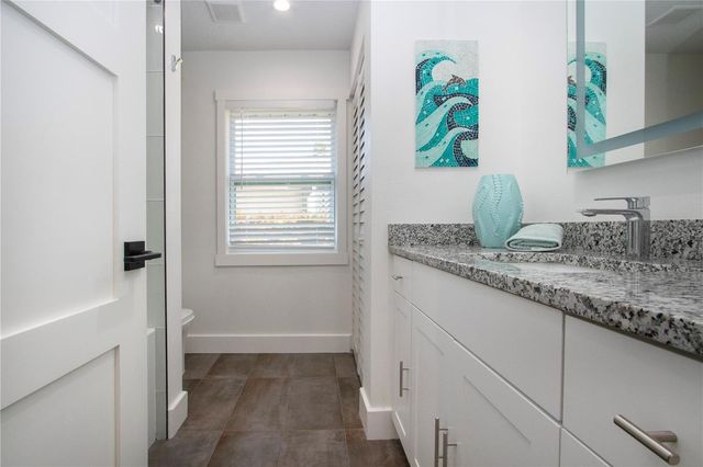 8607 50TH AVENUE W, Bradenton, FL 34210