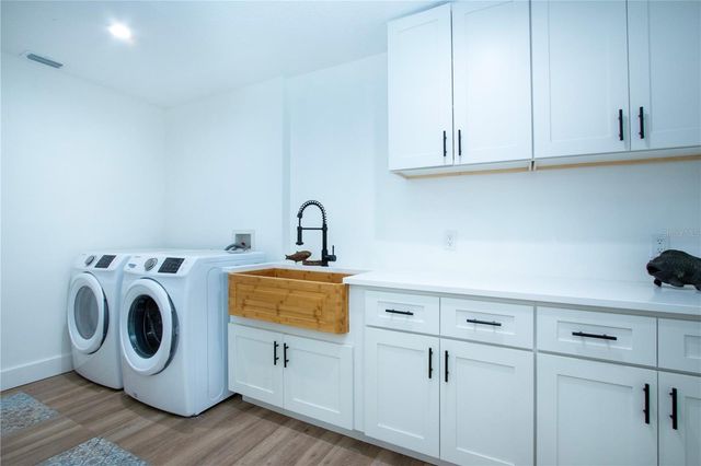 8607 50TH AVENUE W, Bradenton, FL 34210