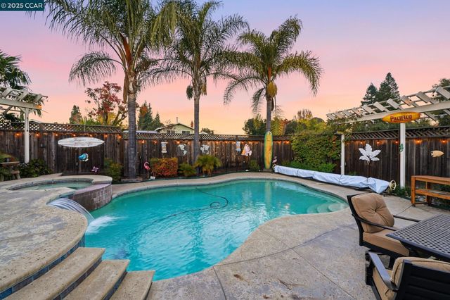 7519 Driftwood Way, Pleasanton, CA 94588