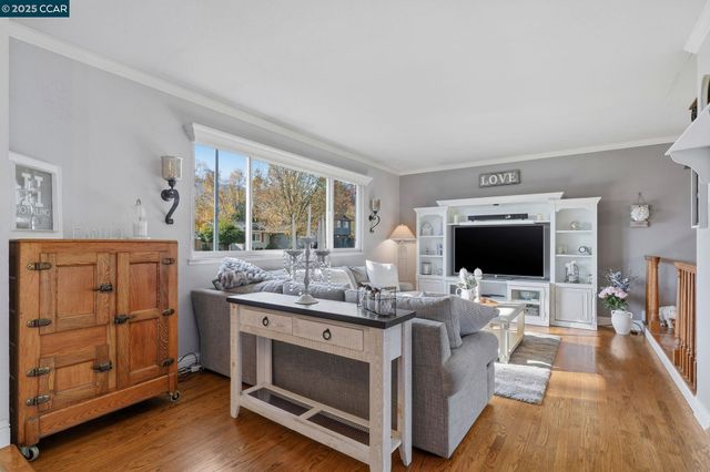 7519 Driftwood Way, Pleasanton, CA 94588