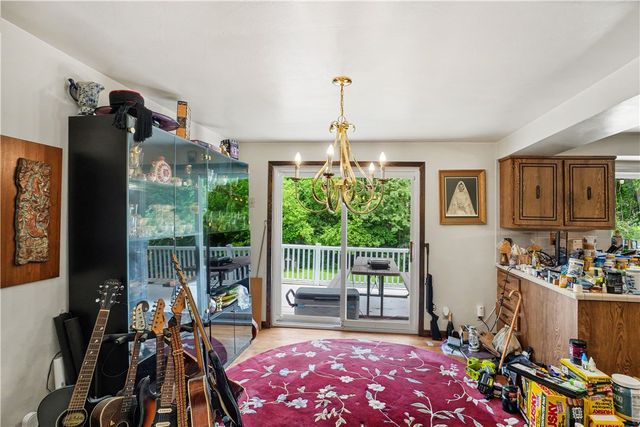 46 Laurel Ridge Rd, Coraopolis, PA 15108