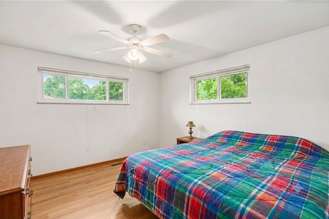 46 Laurel Ridge Rd, Coraopolis, PA 15108