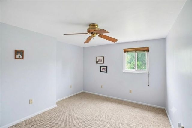 46 Laurel Ridge Rd, Coraopolis, PA 15108