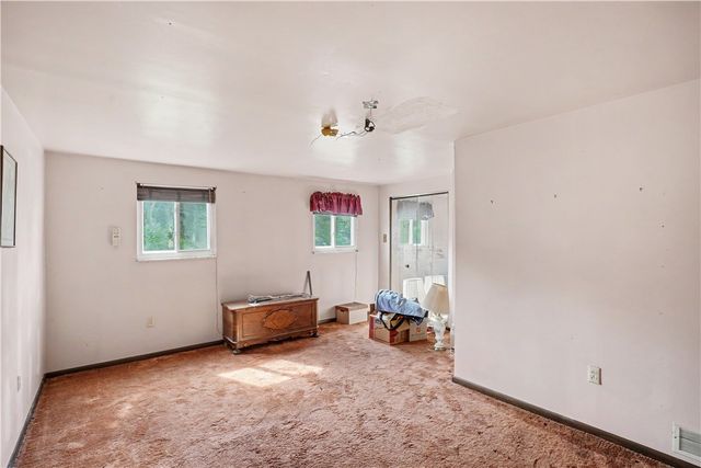 46 Laurel Ridge Rd, Coraopolis, PA 15108