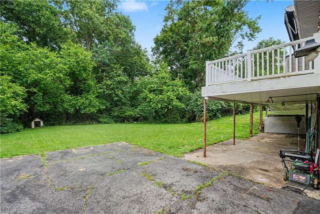 46 Laurel Ridge Rd, Coraopolis, PA 15108