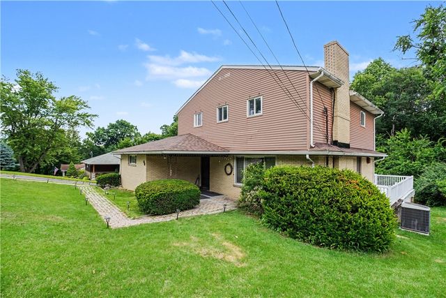 46 Laurel Ridge Rd, Coraopolis, PA 15108