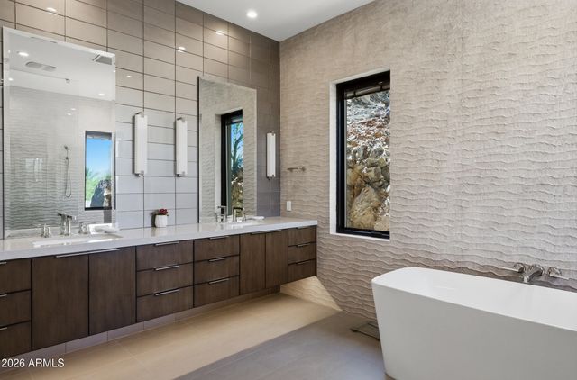 5411 E ROADRUNNER Road, Paradise Valley, AZ 85253