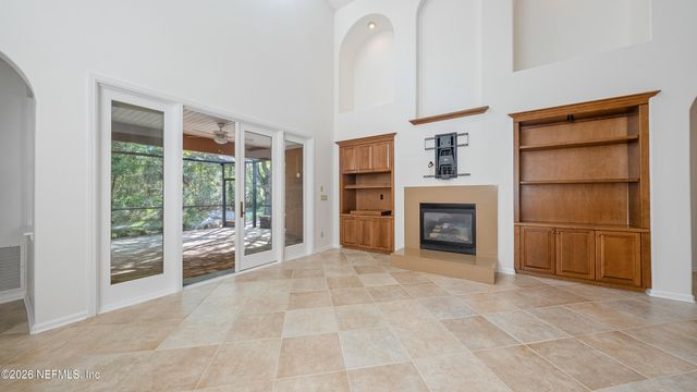 1221 QUEENS ISLAND Court, Jacksonville, FL 32225