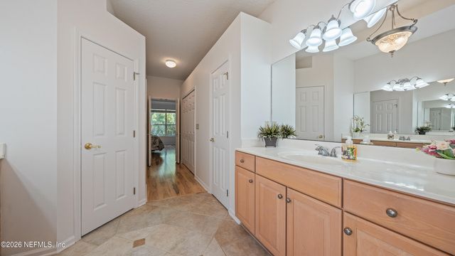 1221 QUEENS ISLAND Court, Jacksonville, FL 32225