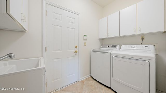 1221 QUEENS ISLAND Court, Jacksonville, FL 32225