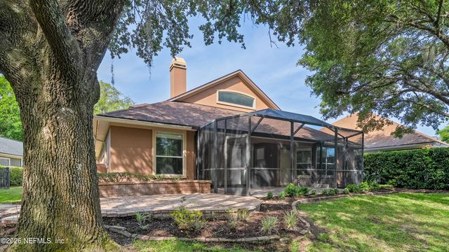 1221 QUEENS ISLAND Court, Jacksonville, FL 32225