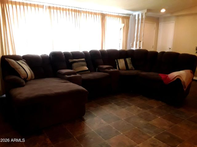 10701 N 99th Avenue 186, Peoria, AZ 85345